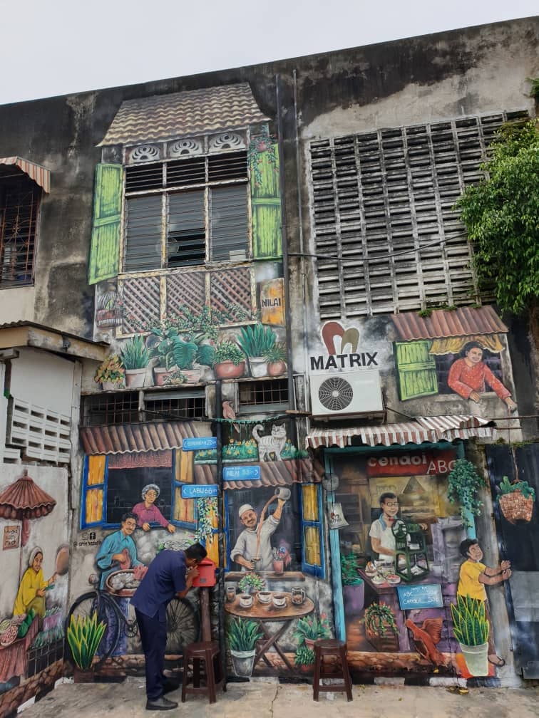 Pekan Nilai Lama Street Art
