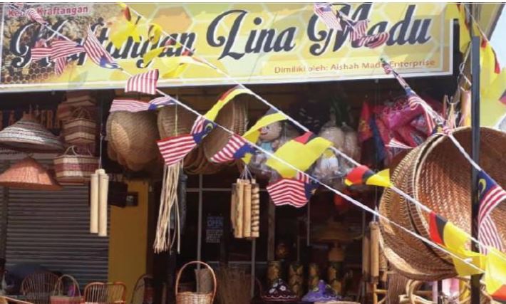 Lina Madu Taipan Walk